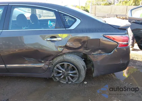 2015 Nissan Altima 2.5/2.5 S/2.5 Sl/2.5 Sv z USA, uszkodzony, nr VIN 1N4AL3AP1FC450309